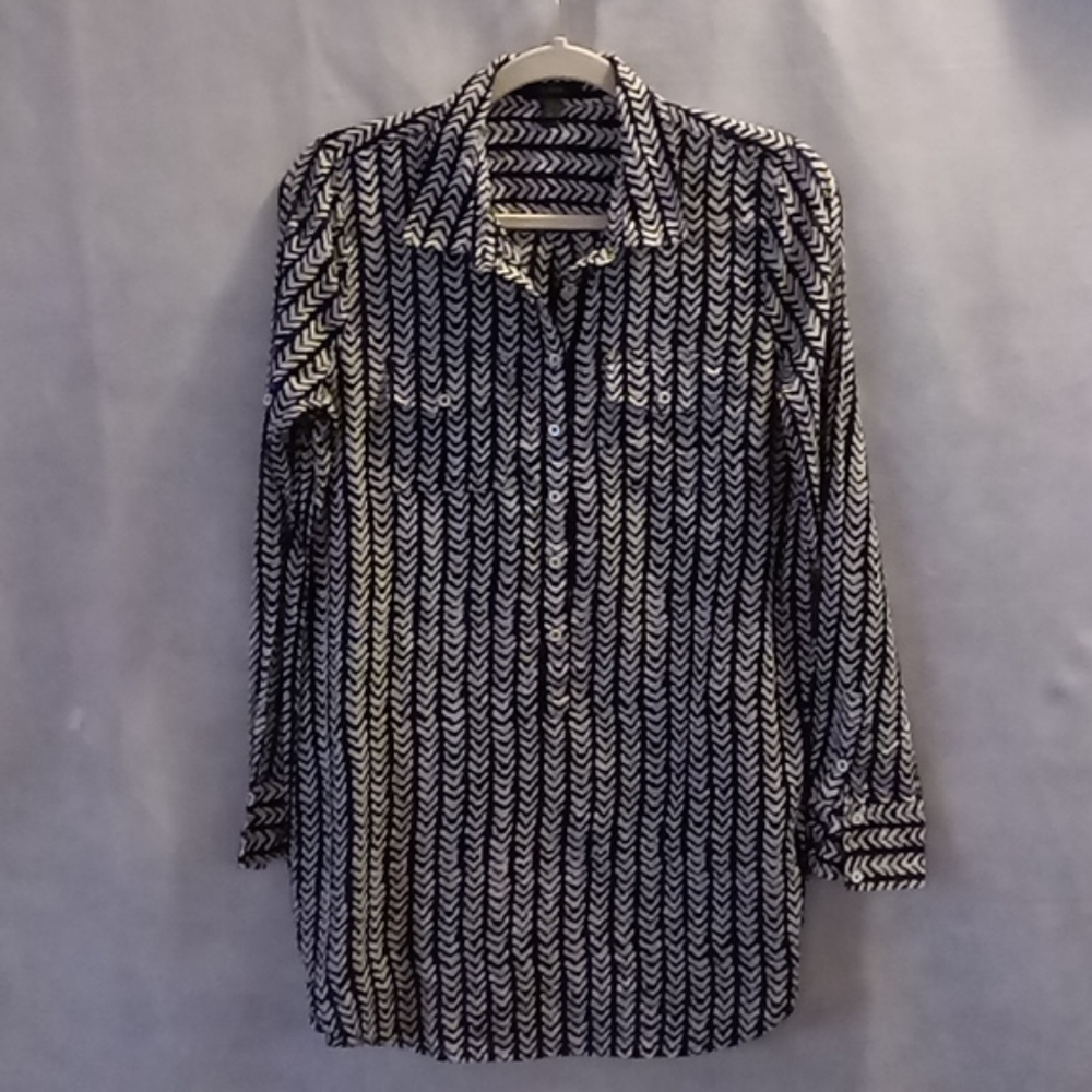 ♥️J.Crew tunic double pocket size 8 sheer buttons